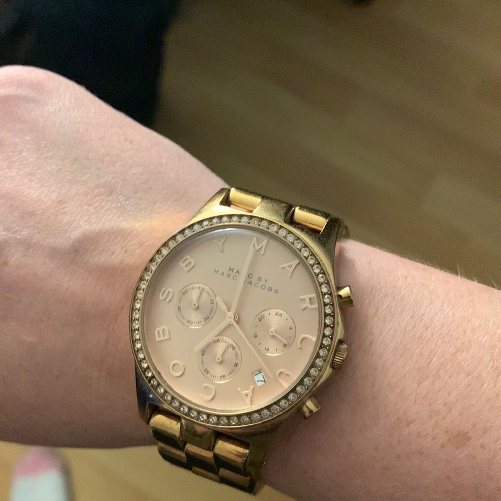 Marc Jacob’s rose gold watch